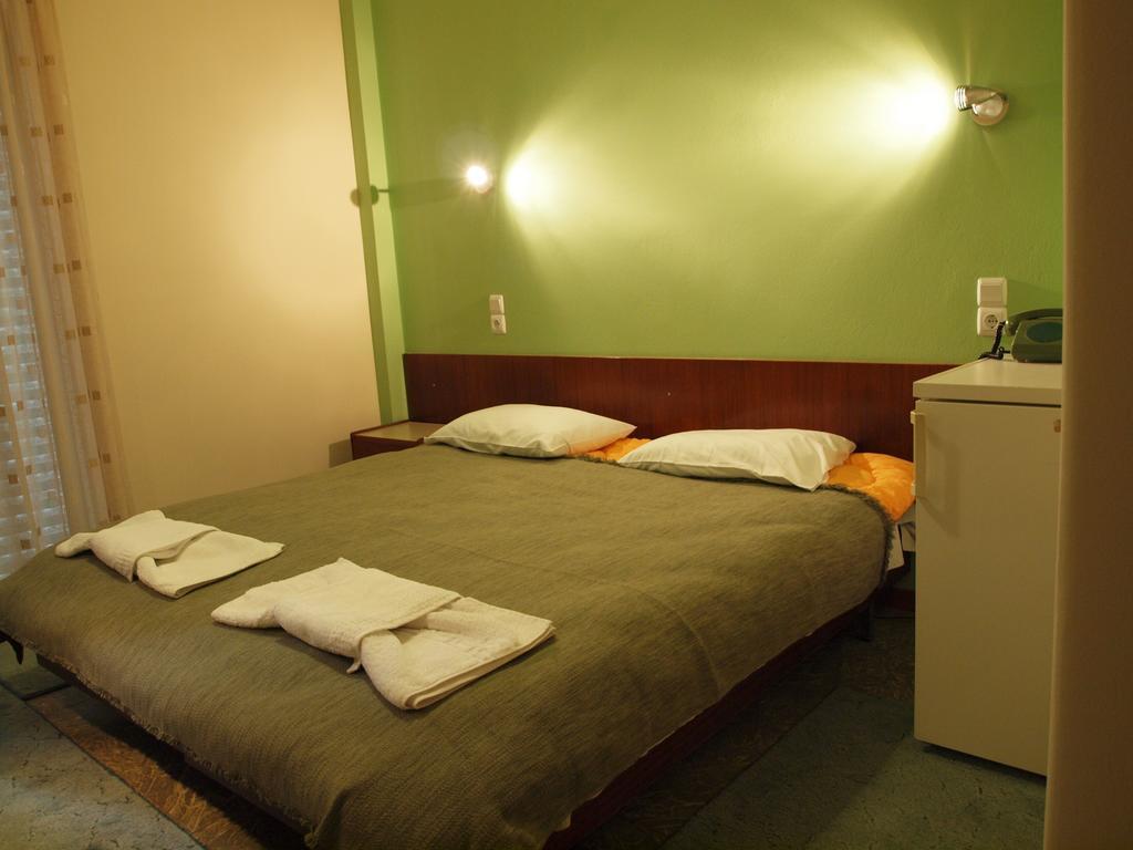 Noufara Hotel Kamena Vourla Dış mekan fotoğraf