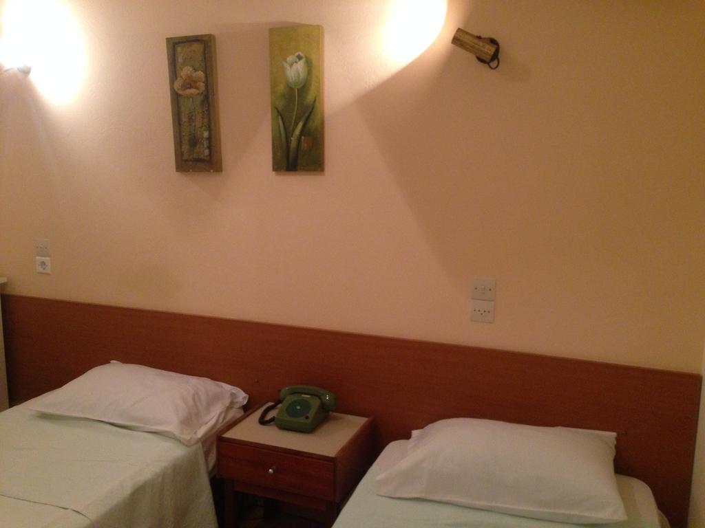 Noufara Hotel Kamena Vourla Dış mekan fotoğraf