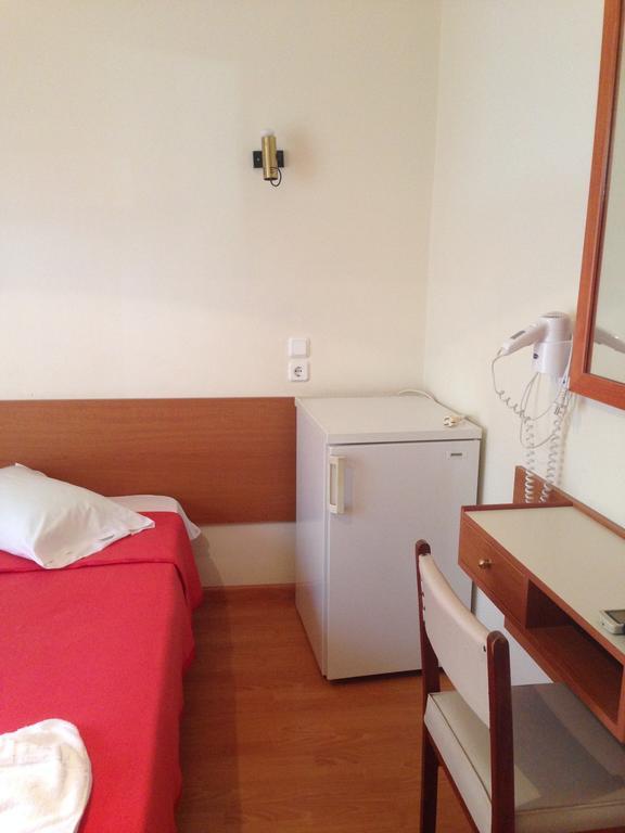 Noufara Hotel Kamena Vourla Dış mekan fotoğraf
