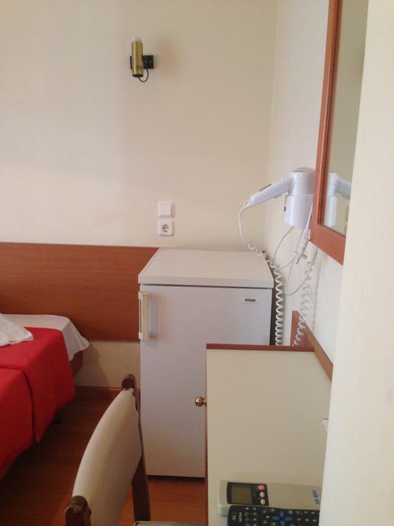 Noufara Hotel Kamena Vourla Oda fotoğraf
