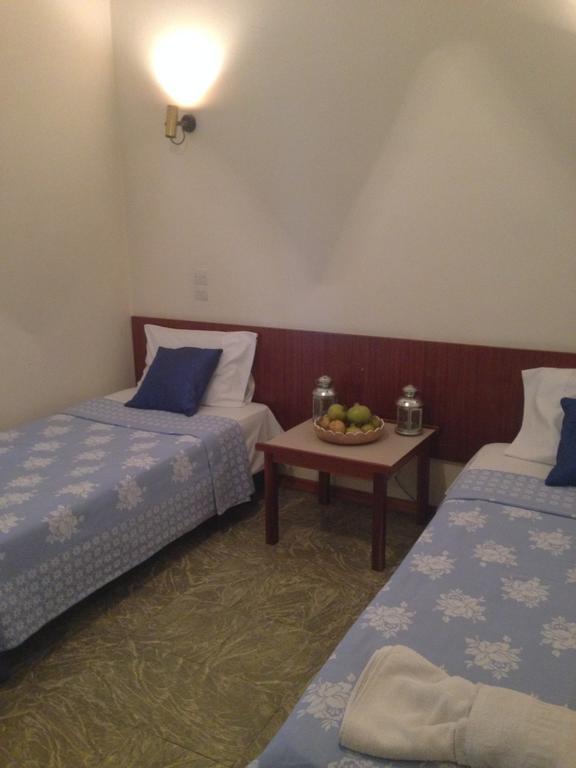 Noufara Hotel Kamena Vourla Oda fotoğraf